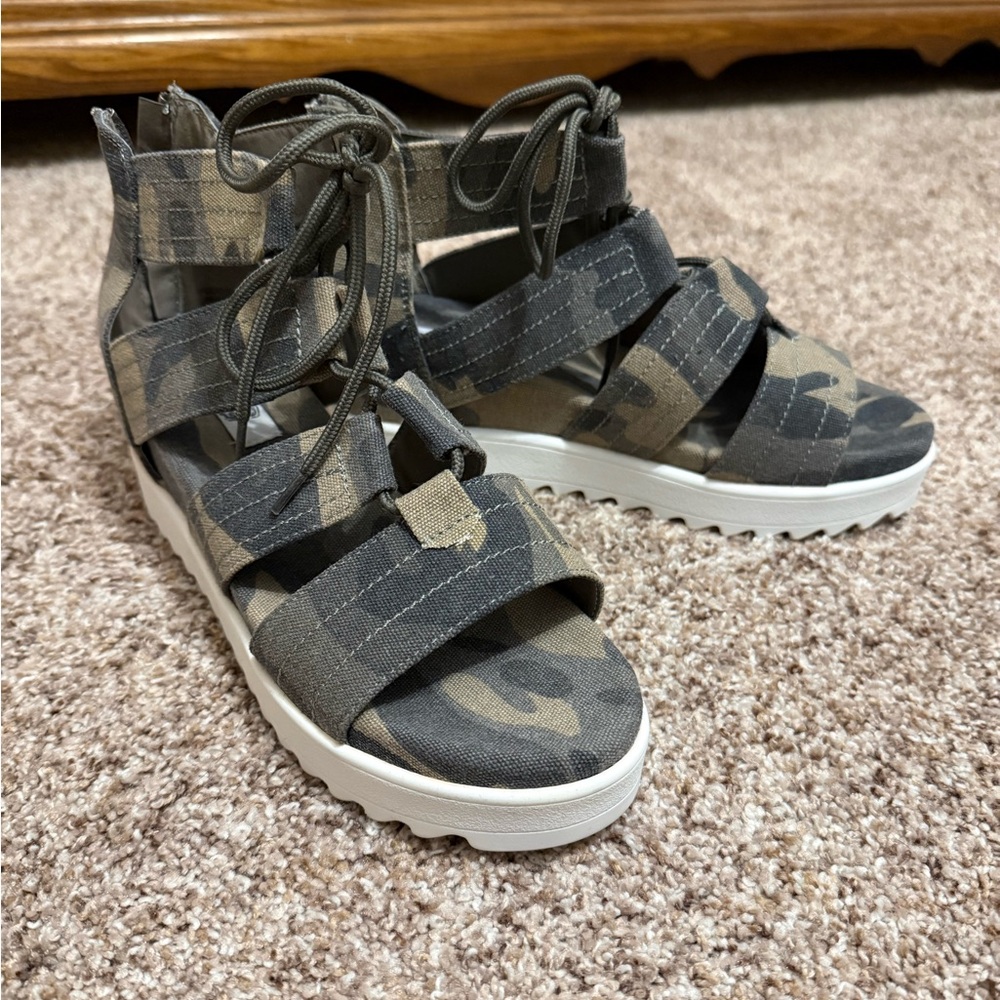 Very G Big Top Camouflage Lace-Up Wedge Sandals